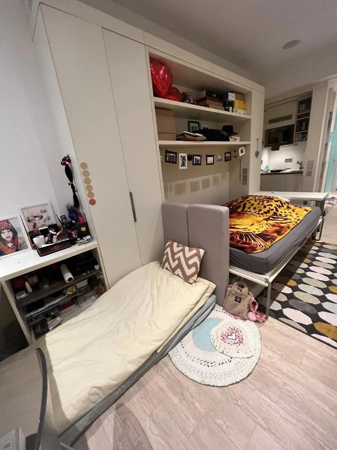 Privatunterkunft Sharing Studio Apartment With Me München